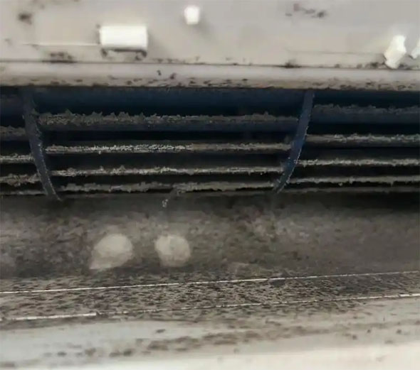 德令哈空调吹的风有股烧焦味是怎么回事